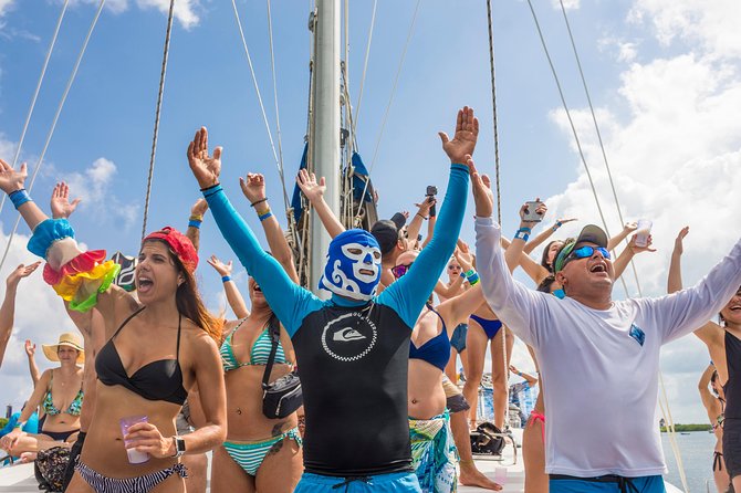 Luxury Catamaran tour to Isla Mujeres with transportation from Playa del Carmen - Playa Norte and the island village