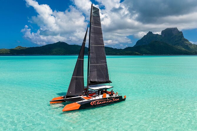 LUXURY PRIVATE Catamaran : Full-Day Sail & Polynesian Motu Lunch - A Polynesian lunch on a private motu