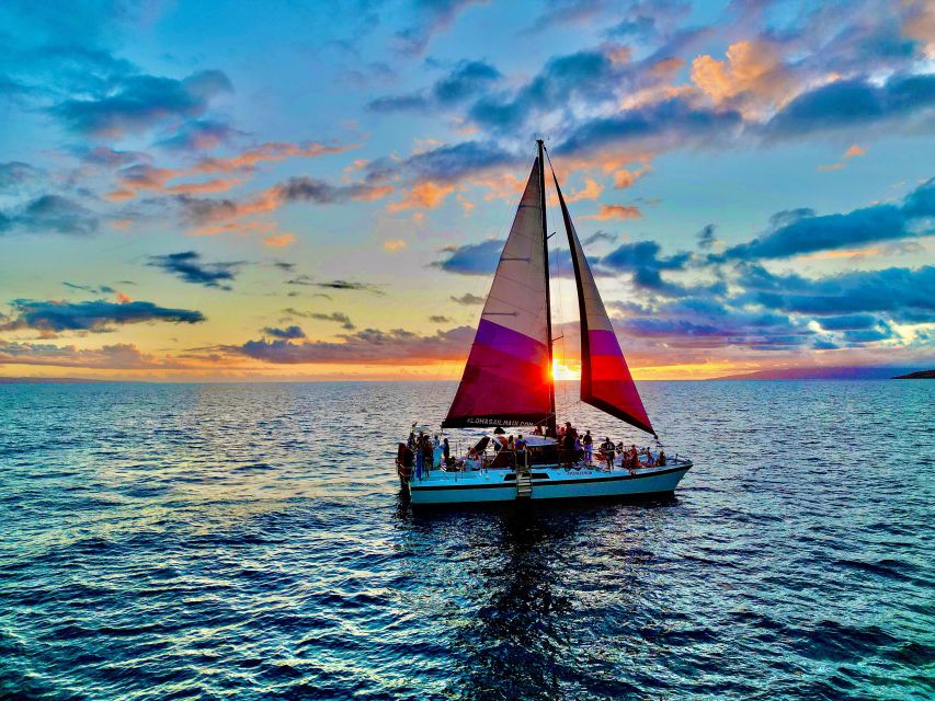 Maalaea Harbor: Sunset Sail on a Charming Hawaiin Catamaran - Food, drinks, and the floating Tiki Bar