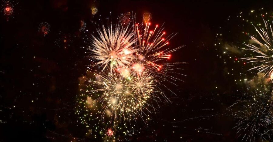 Madeira: New Years Eve Fireworks Catamaran Cruise - Why the Fireworks Look Different From a Catamaran