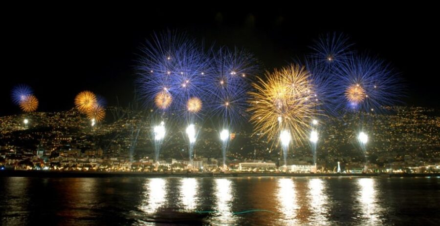 Madeira: New Years Eve Fireworks Catamaran Cruise - Seating, Warmth, and What to Wear