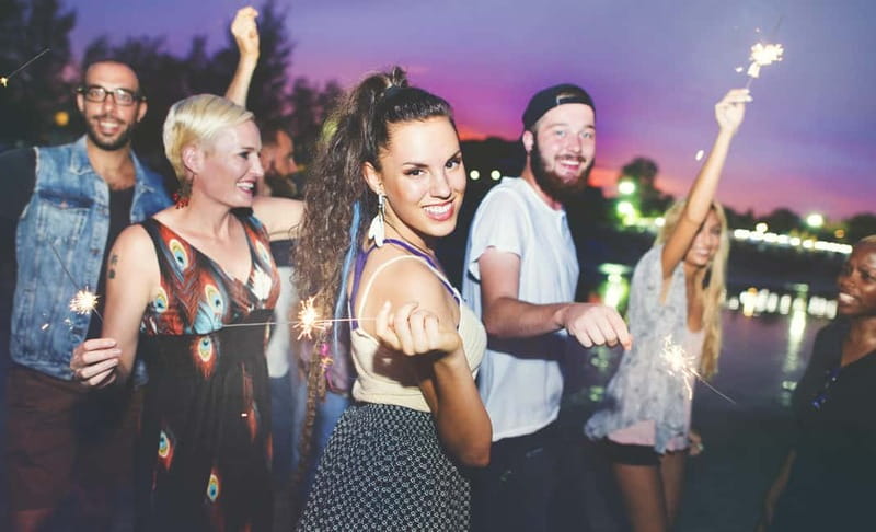 Malaga: Catamaran Sunset or Night Cruise w/ Live DJ & Drink - Key points before you book