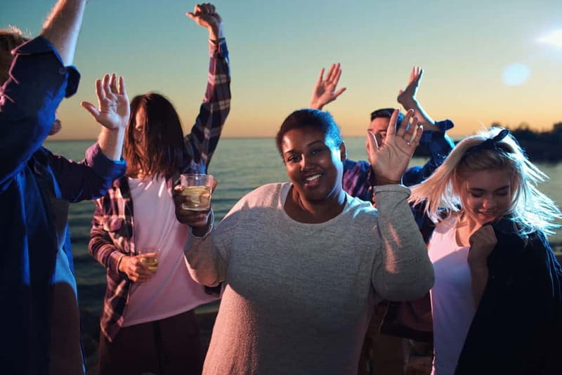 Malaga: Catamaran Sunset or Night Cruise w/ Live DJ & Drink - Who should book this Malaga cruise?