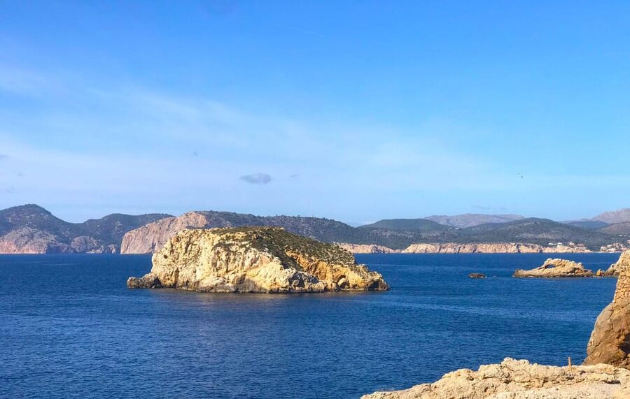 Mallorca: 2-Hour Coastline & Malgrat Islands Catamaran Tour - Key points at a glance