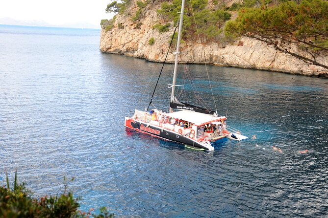 Mallorca Catamaran Tour in the Bay of Pollensa - How crowded is the boat?