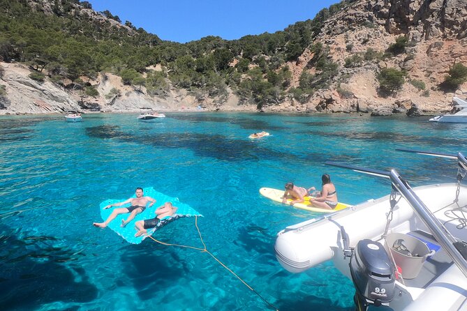 Mallorca Catamaran Tour with Tapas - small group - - Who should book this catamaran tour