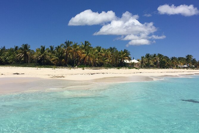 Mambo Sail Catamaran to Rendezvous Bay Anguilla - Lunch arrives onboard at noon