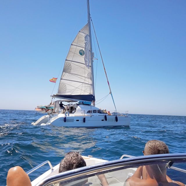 Marbella: Private Cruise in Catamaran - Choosing between two hours and a full eight-hour cruise