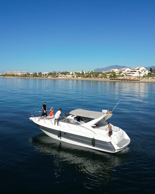 Marbella: Puerto Banús 2-hour luxury catamaran - Drinks, music, and the feel on board