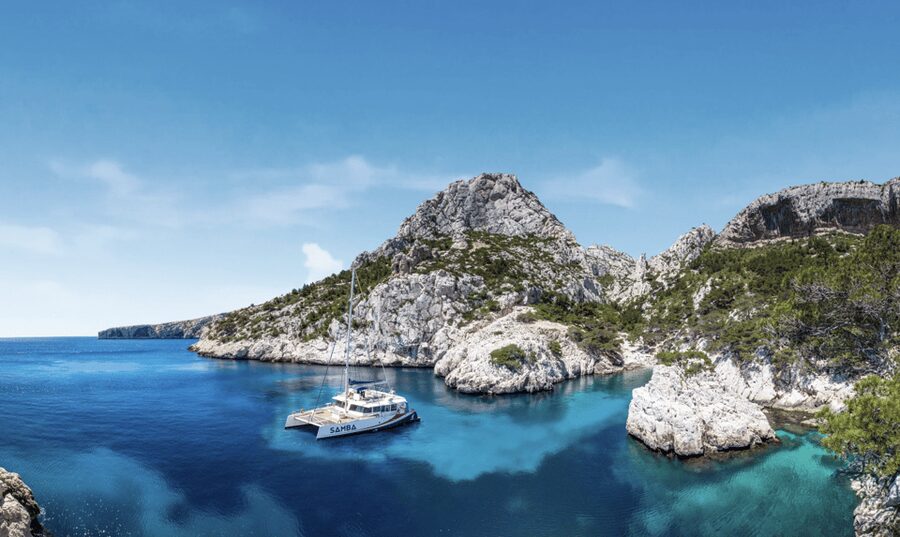 Marseille: A day on a catamaran in the Calanques - All inclusive - The Riou Archipelago and the second swim