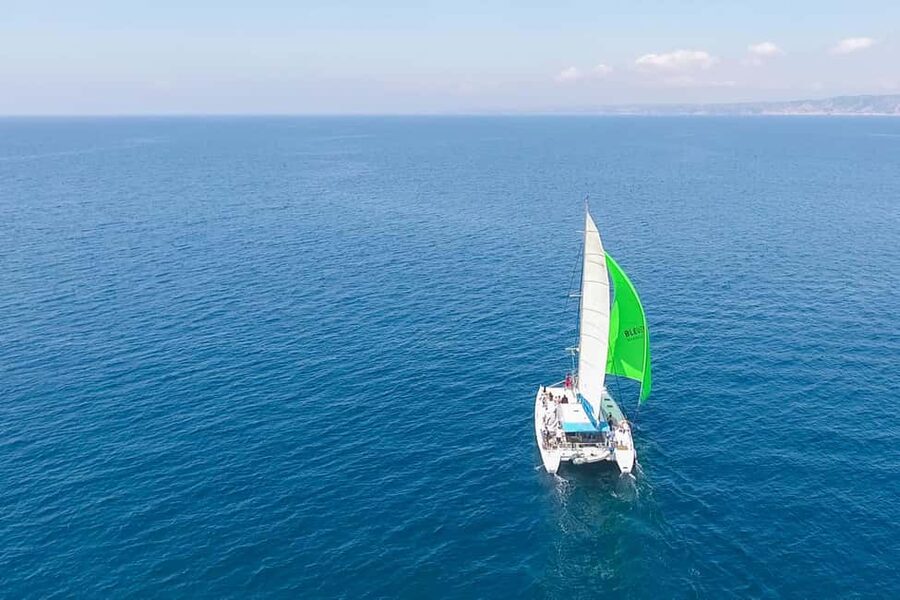 Marseille: Calanques Catamaran Cruise, Picnic, & Swimming - Why This Calanques Catamaran Trip Deserves a Place on Your Itinerary
