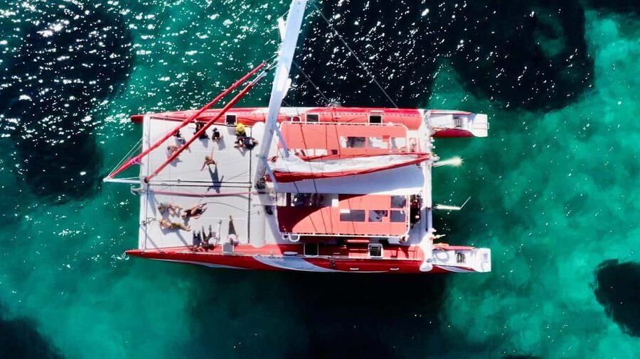 Marseille : Calanques Catamaran Cruise with Lunch & Wine - Why this catamaran day works well