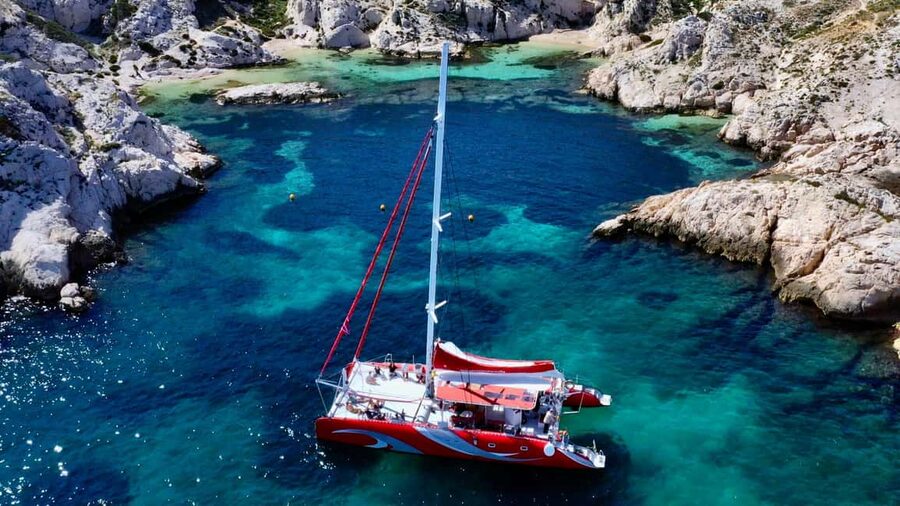 Marseille : Calanques Catamaran Cruise with Lunch & Wine - Riou Island gives you the day’s first swim