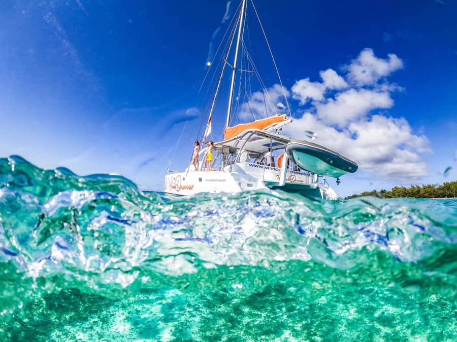 Mauritius: Full-Day Catamaran Cruise to the Northern Isles - Setting out from Grand Baie on Wind Dancer