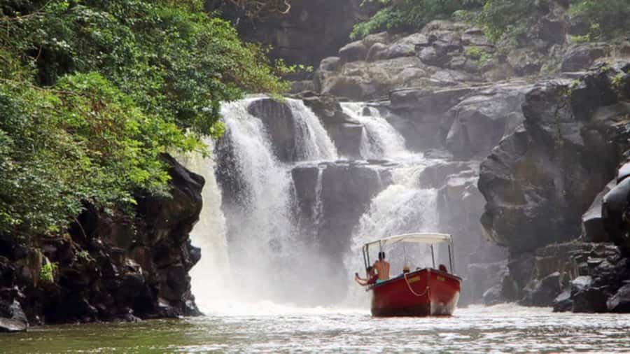 Mauritius: Ile aux Cerf Catamaran w/Waterfall Visit & Lunch - BBQ lunch with drinks included
