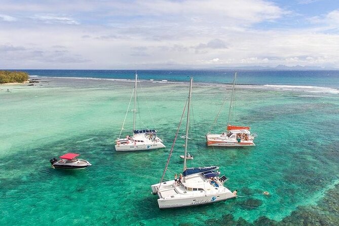 Mauritius: Ile Aux Cerfs Catamaran Tour with Lunch and Drinks - Barbecue Lunch and an Open Bar at Sea