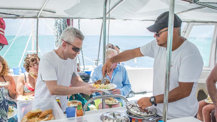 Mauritius: Private Catamaran Tour to île aux Cerfs - Should you book this private catamaran tour?