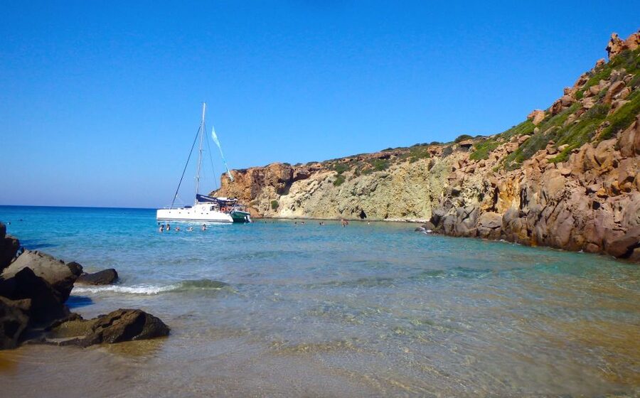 Milos: Half-Day Morning Catamaran Cruise to Kleftiko - Sikia Cave and the approach to Kleftiko