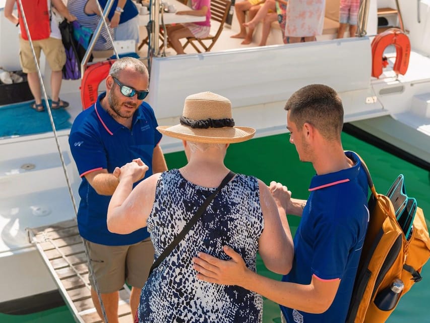 Milos: Kleftiko Morning Catamaran Cruise with Lunch & Drinks - Cape Vani and Sykia Cave bring the drama