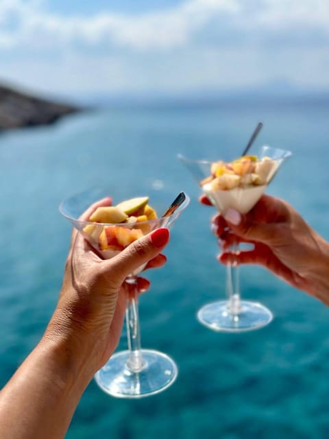Milos: Kleftiko Morning Catamaran Cruise with Lunch & Drinks - Starting in Adamantas with coffee and a safety briefing