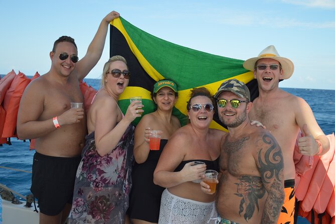 Montego Bay Catamaran: Snorkel Tour with Open Bar & Reggae DJ - Snorkeling at Montego Bay Marine Park
