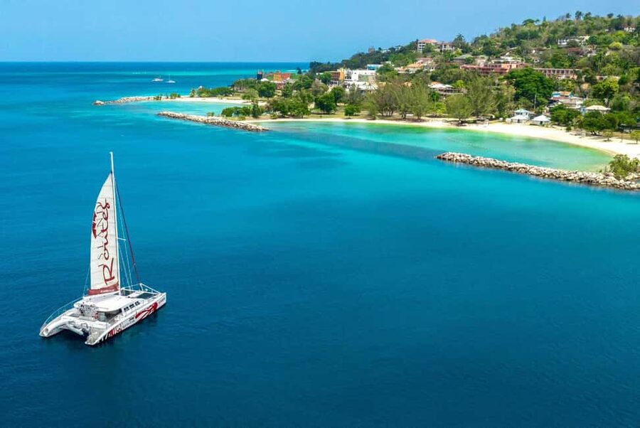Montego Bay: Reggae Catamaran 18+ Cruise with Open Bar - The open bar and the food