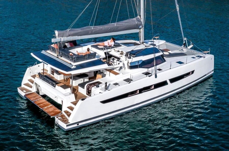 Mykonos: Catamaran Cruise with 3-Course Meal and Transfers - A three-course meal served at sea