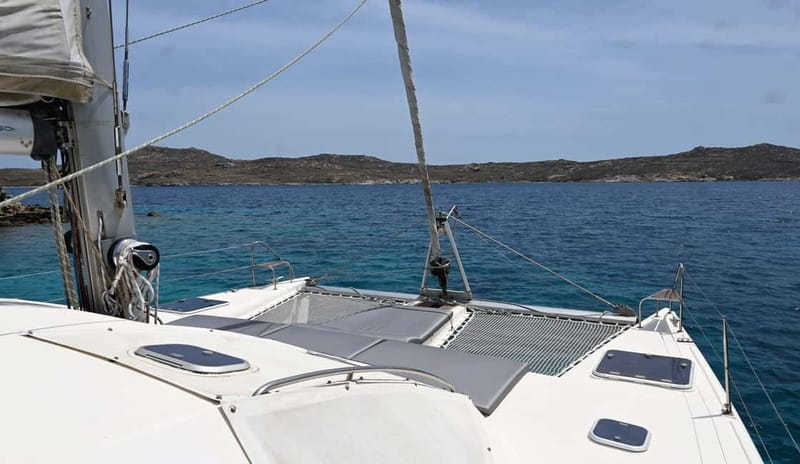 Mykonos: Catamaran Cruises with Lunch and Drinks - Lunch, fruit, and an open bar