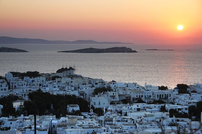 Mykonos Catamaran Sunset Cruise with Meal, Drinks & Transfer - Getting to the catamaran from Platis Gialos
