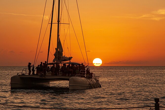 Mykonos: Private Catamaran Cruise—Hotel Pickup, BBQ & Drinks - Delos: Ancient Greece by the Aegean