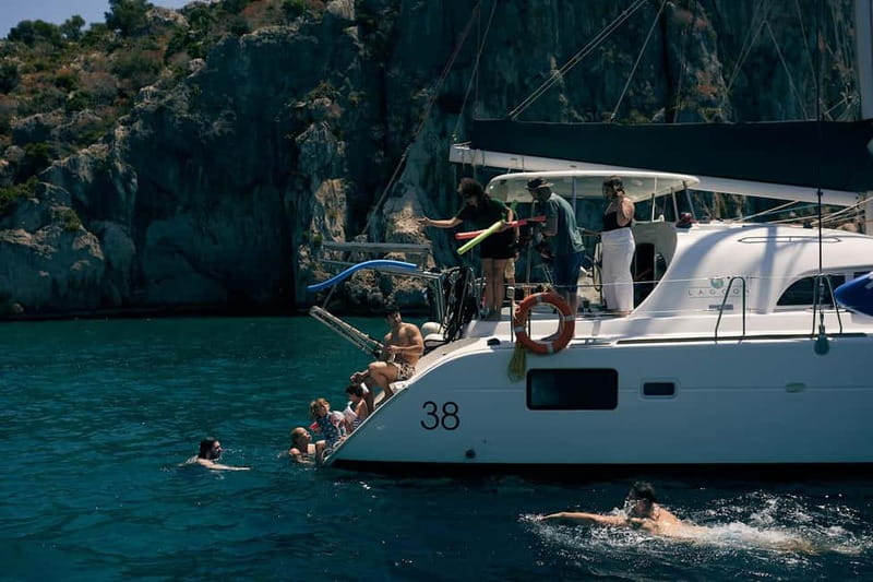Nafplio: Catamaran Cruise with Meal and Drinks - Leaving Nafplio Port beneath Bourtzi