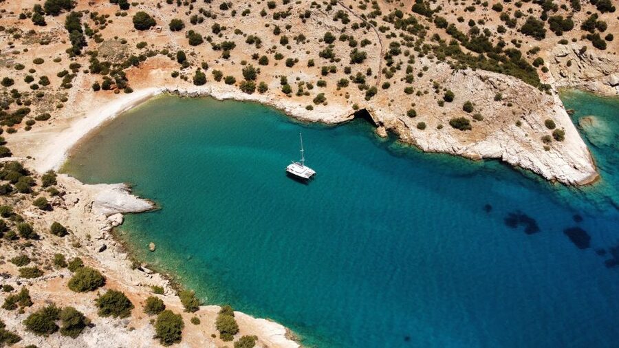 Naxos: Catamaran Cruise with Lunch & Drinks - Key points at a glance