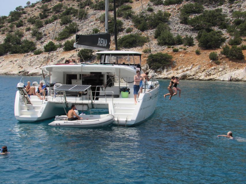 Naxos: Luxury Catamaran Day Trip with Lunch and Drinks - What seven hours on a catamaran really feels like
