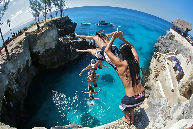 Negril Catamaran: Adults Sunset Party with Drinks & DJ - Setting sail from Margaritaville Negril at 2:30 pm