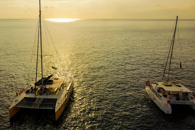 Negril Catamaran Morning Sail with Snorkeling & Pirate’s Cave - What the guides and crew add