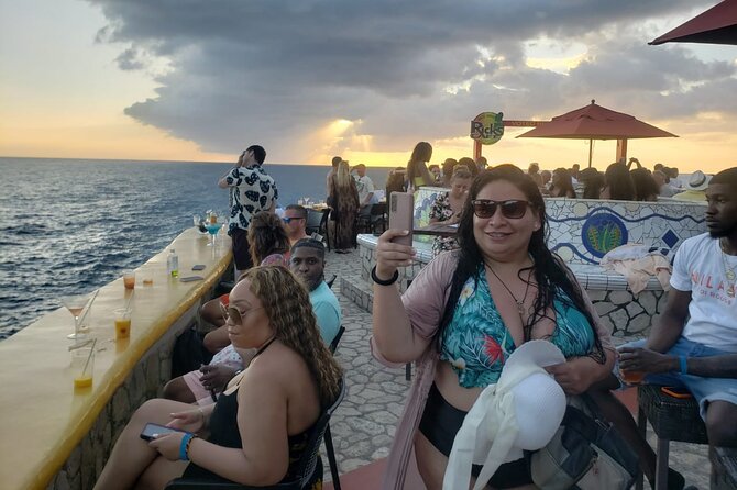 Negril Seven Mile beach, Catamaran Cruise ,Parasailing,with Sunset at Ricks Cafe - Key points to know before you book