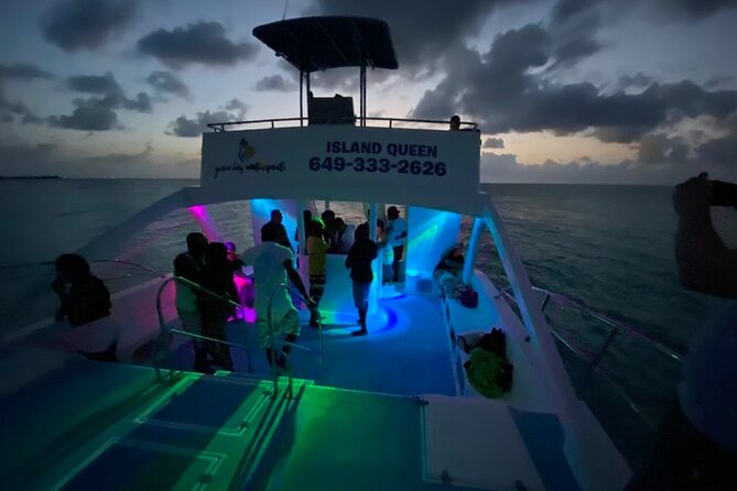 Noahs Ark Catamaran Trip - The crowd, music, and party level