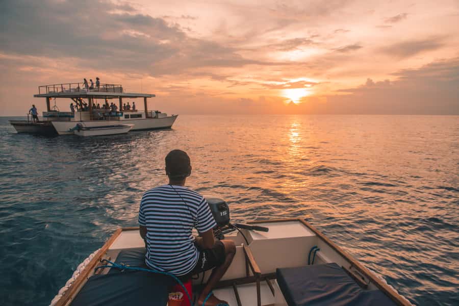 Nusa Lembongan: 4-in-1 Half-Day Catamaran Snorkeling Cruise - Should you book the Nusa Lembongan catamaran cruise?
