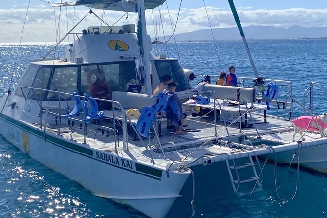Oahu Catamaran Snorkel Tour: See Turtles 100% Guaranteed - The crew makes the short trip feel personal