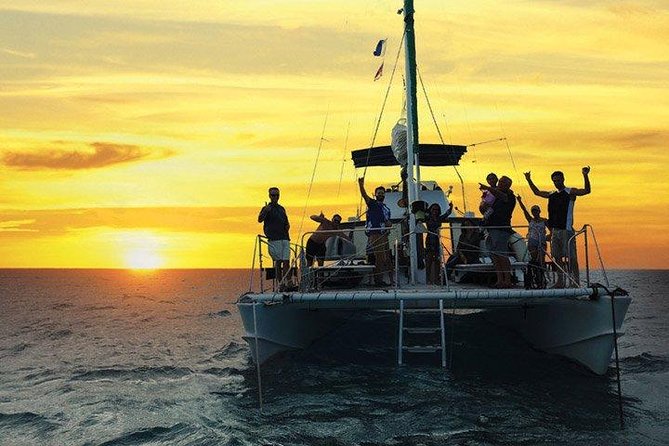 Oahu Catamaran Waikiki Sunset on 40 Foot Catamaran: Food and BYOB - What the 40-foot catamaran feels like