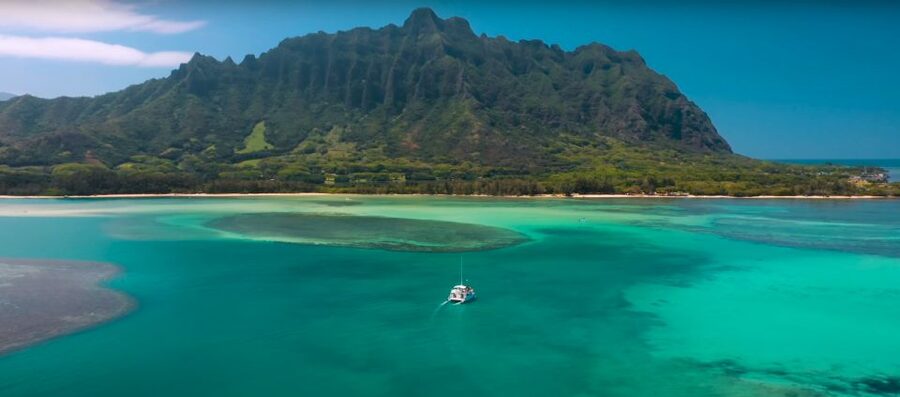 Oahu: Molii Fishpond and Kaneohe Bay Catamaran Tour - What the Scenery Is Really Like