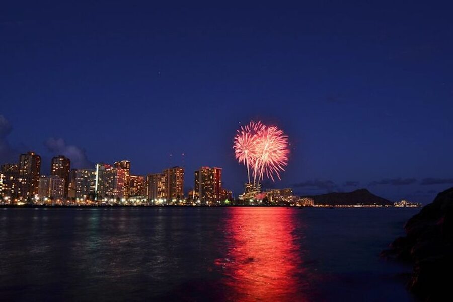 Oahu: Waikiki Friday Night Fireworks Catamaran (Wahine Koa) - Fireworks with Waikiki as the backdrop