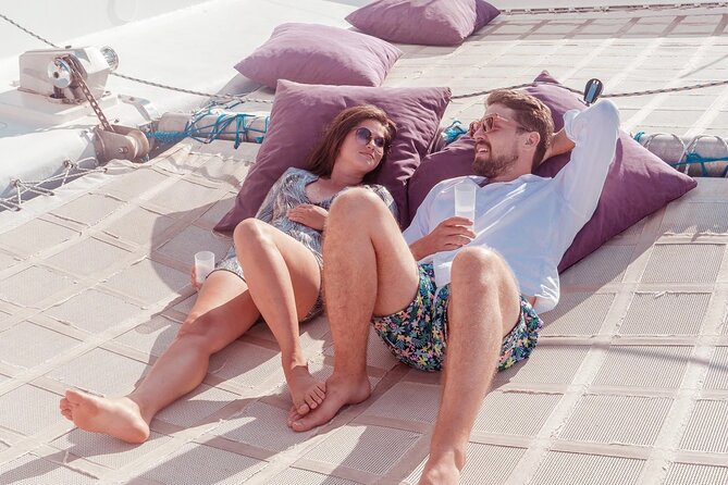 Ocean Catamaran Cruise Ibiza with Unlimited Drinks and BBQ - Unlimited drinks and the party atmosphere