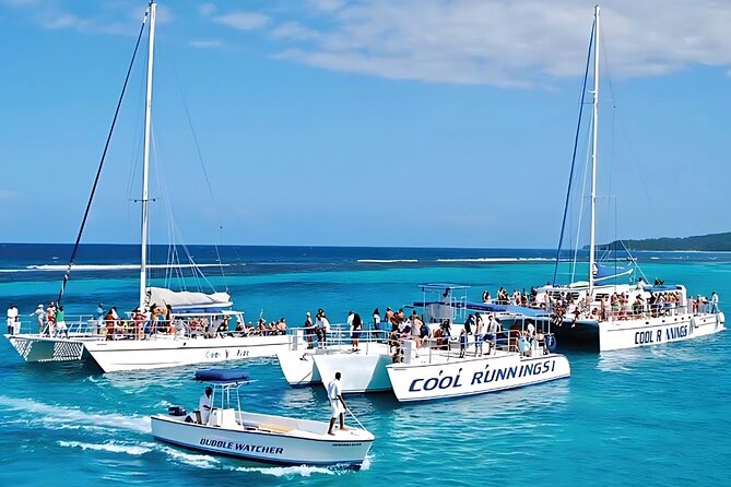 Ocho Rios Catamaran: Dunn's River Falls, Snorkeling & Open Bar - Chicken, bread, and drinks after the active stops