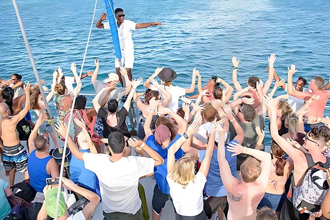 Ocho Rios Catamaran: Dunn's River Falls, Snorkeling & Open Bar - The return catamaran and island music