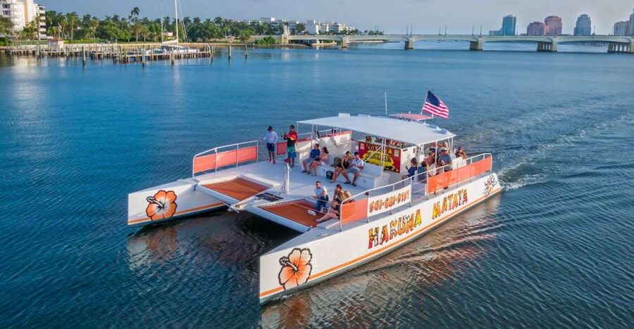 Palm Beach: Sightseeing Catamaran Cruise - Key points to know before boarding