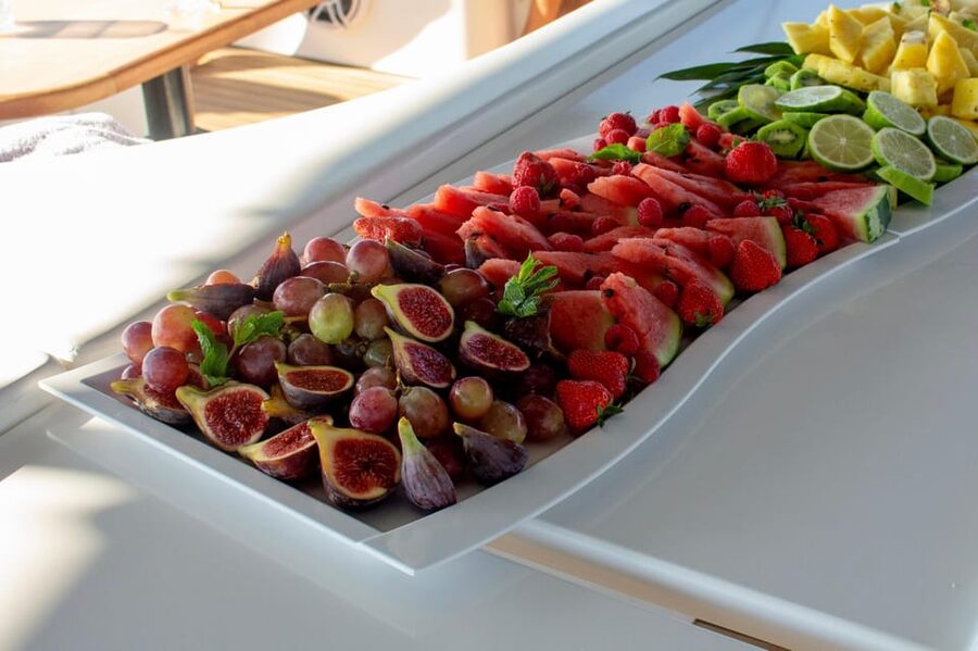 Palma: Cueva Verde and Cala Vella Catamaran Cruise with BBQ - What the included barbecue is really like