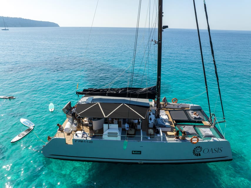 Palma: Cueva Verde and Cala Vella Catamaran Cruise with BBQ - Cueva Verde brings the first swim