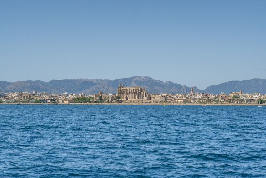 Palma de Mallorca: 5-Hour Catamaran Cruise with Lunch & Swim - The first cove is usually the star of the trip