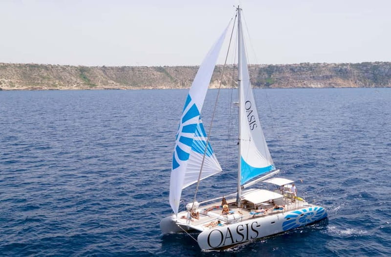 Palma de Mallorca: Deluxe Catamaran Sailing Tour with Meal - Why the smaller group matters on this Palma sailing